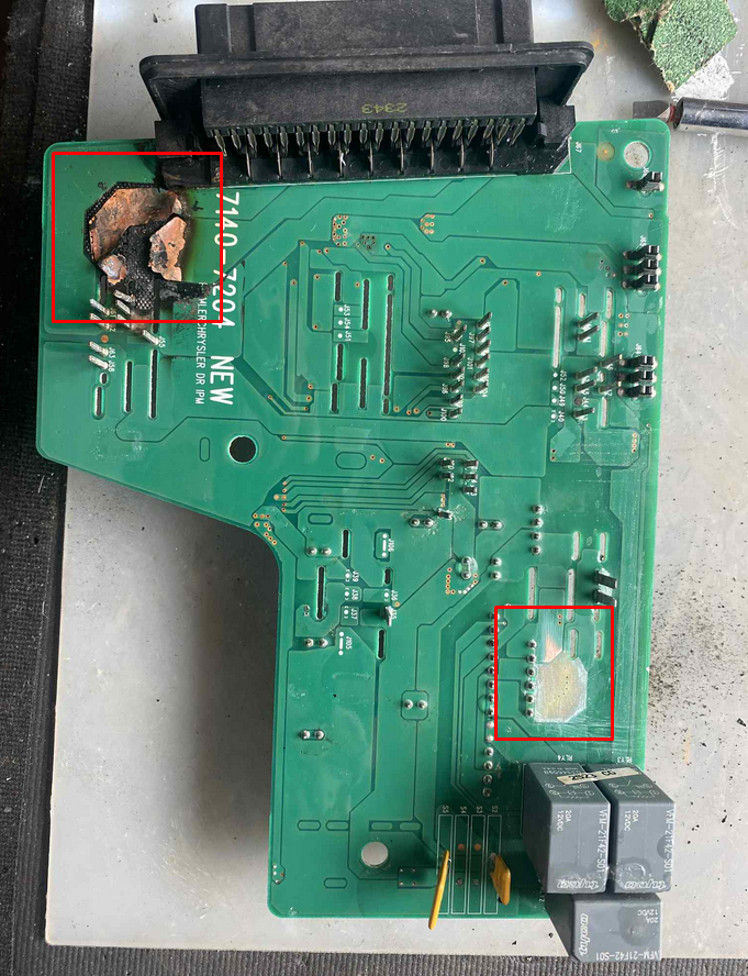 Dodge0357Fusebox
